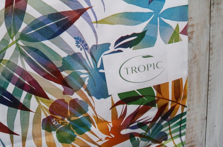 Tropic Brand Bag - (Colourful Tropic Leaves) 
